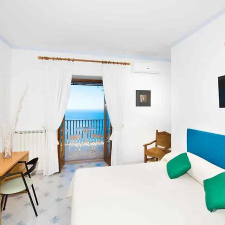 De Vivo Realty - Savina * Positano